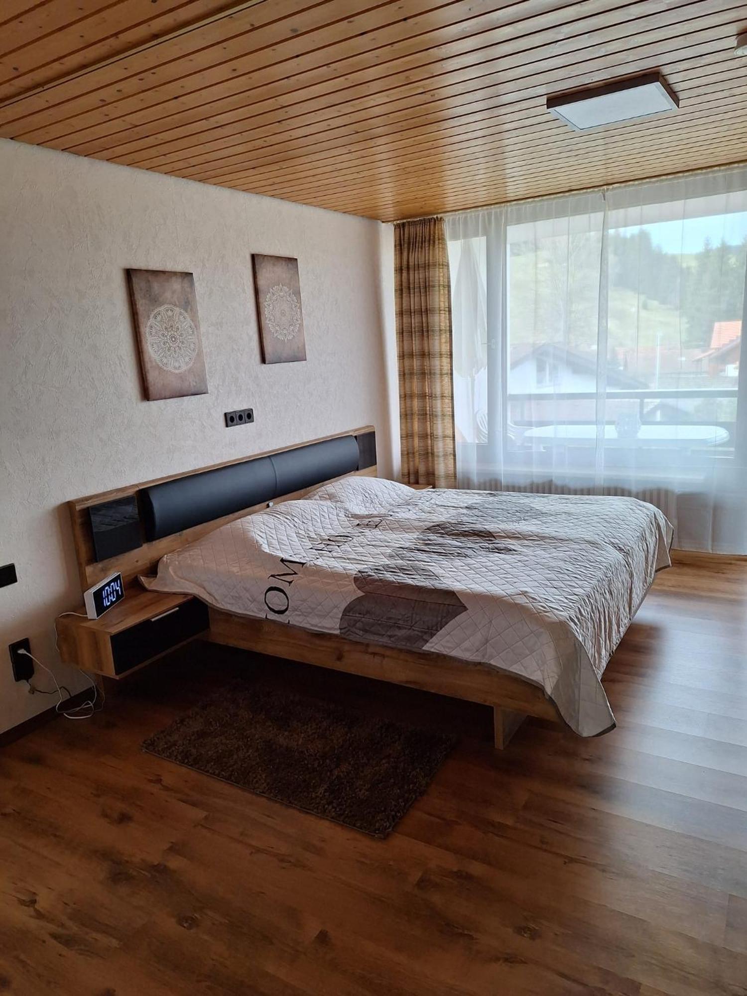 Schoene 2 1/2 Zimmer Ferienwohnung In Oberstaufen - Hoamatle - Extérieur photo