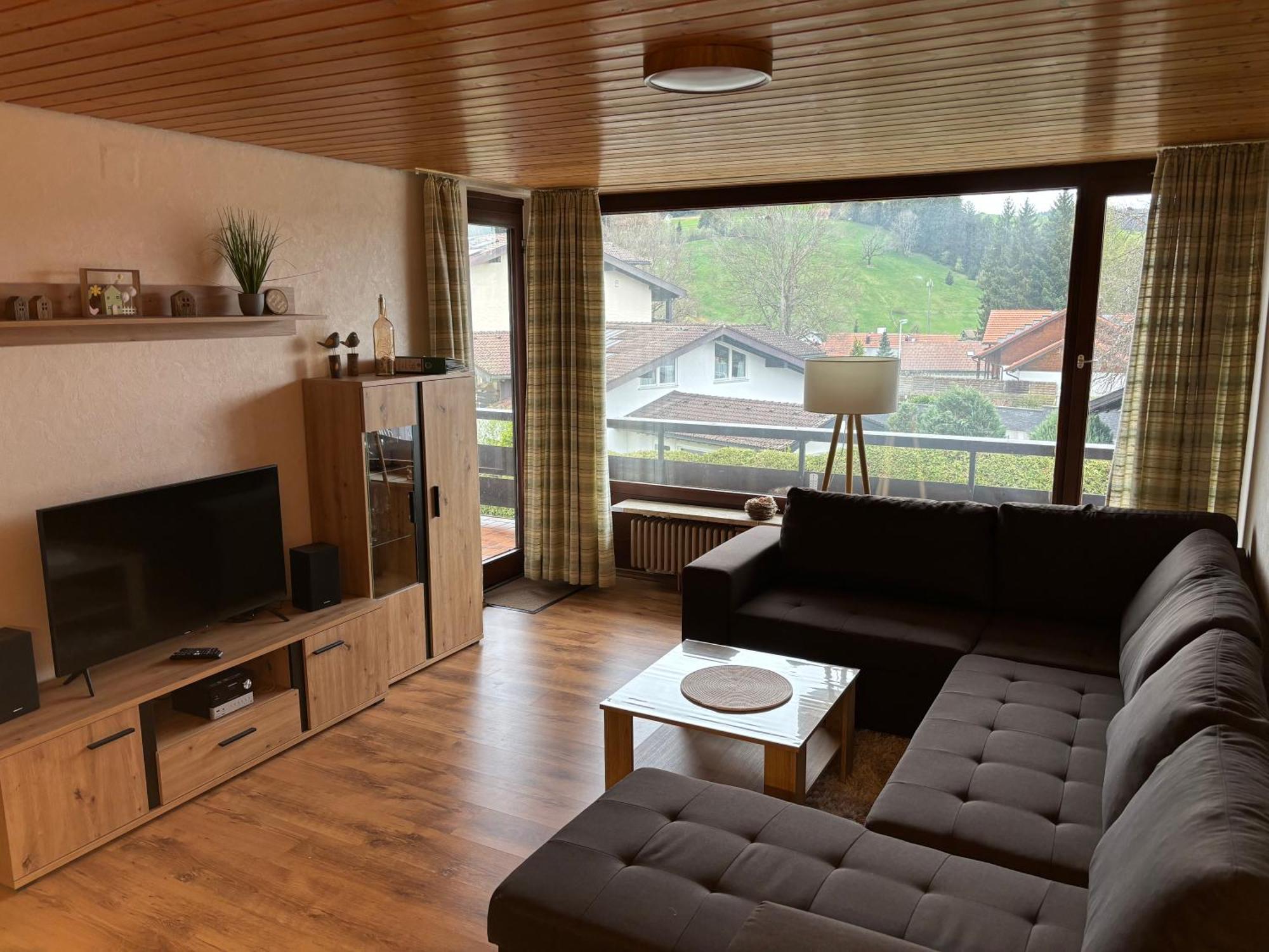 Schoene 2 1/2 Zimmer Ferienwohnung In Oberstaufen - Hoamatle - Extérieur photo